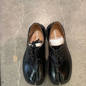 Raboesy Black Women’s Tabi Lace Up Loafers Size 8